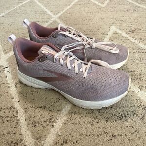 Brooks Revel 4 Women's Running  Shoe Primrose Purple Running Shoes Size 11.5
